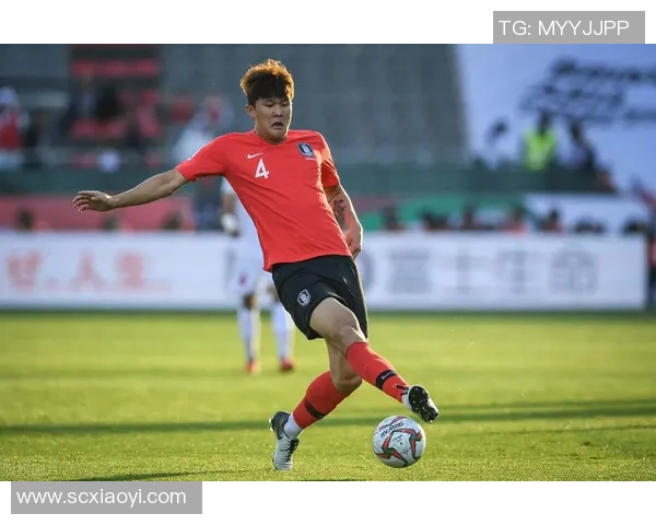 上港与首尔激战正酣比分悬念迭起引发球迷热议 上港与首尔激战正酣比分悬念迭起引发球迷热议