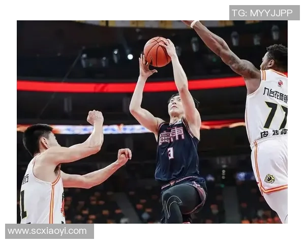 CBA广东对阵深圳精彩比赛录像回顾与分析
