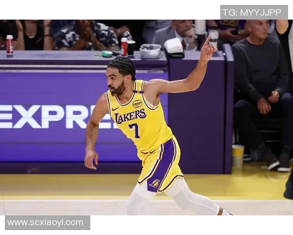 快船与湖人2016至2017赛季激战回顾及精彩瞬间分析